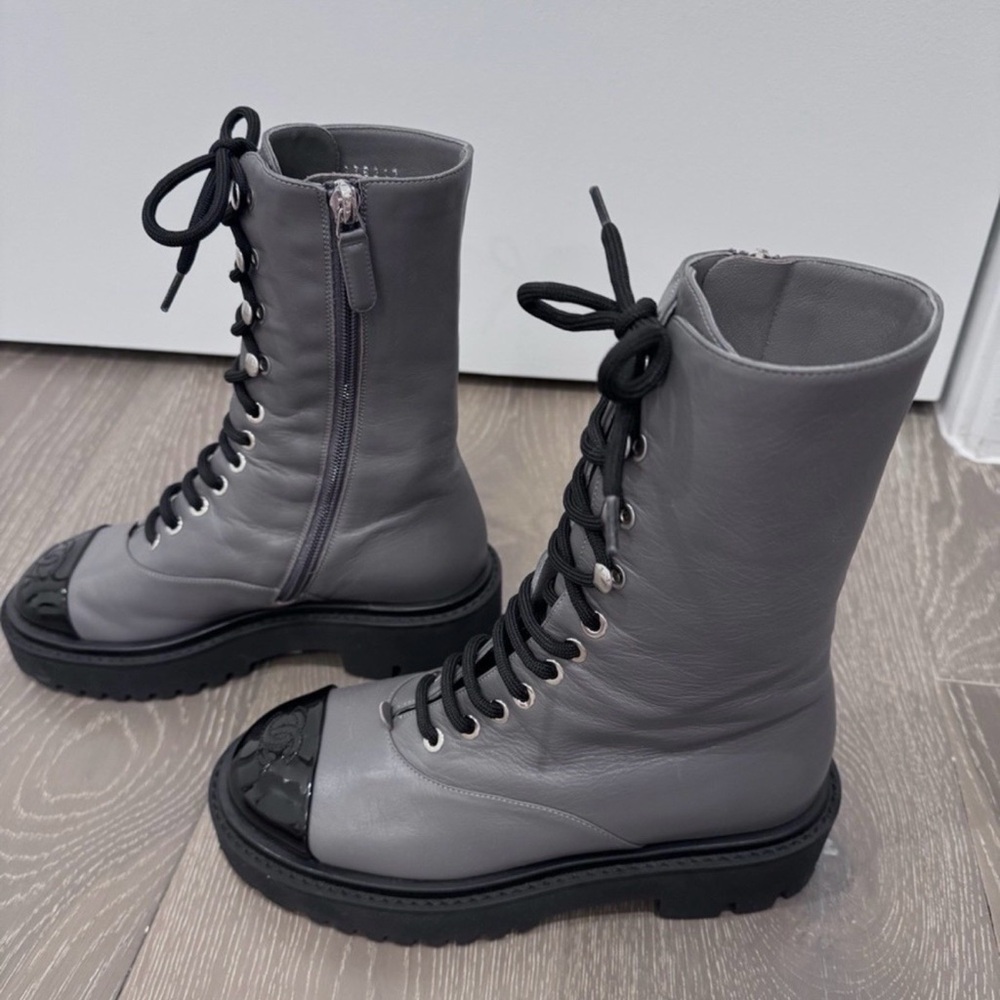 CHANEL Gray Lace-Up Combat Boots with Gloss Black Cap Toe - Picture 3 of 4